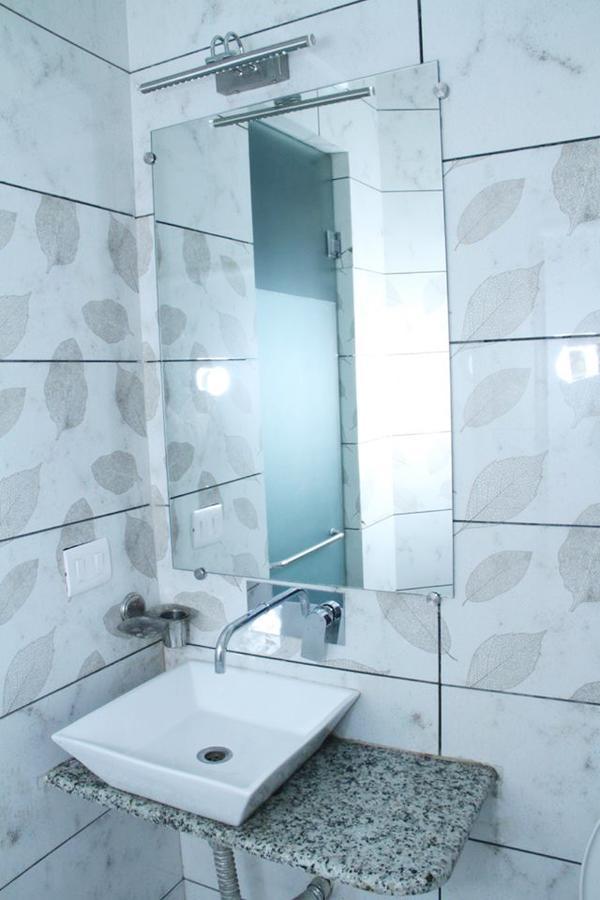 Dreamz Suites New Delhi Eksteriør bilde